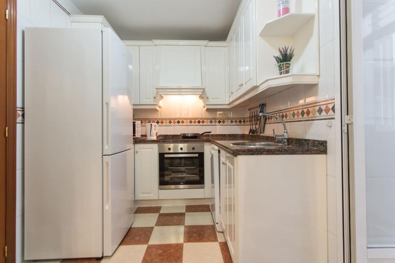 Nice Apartment Close To Mercado Central Alicante Buitenkant foto