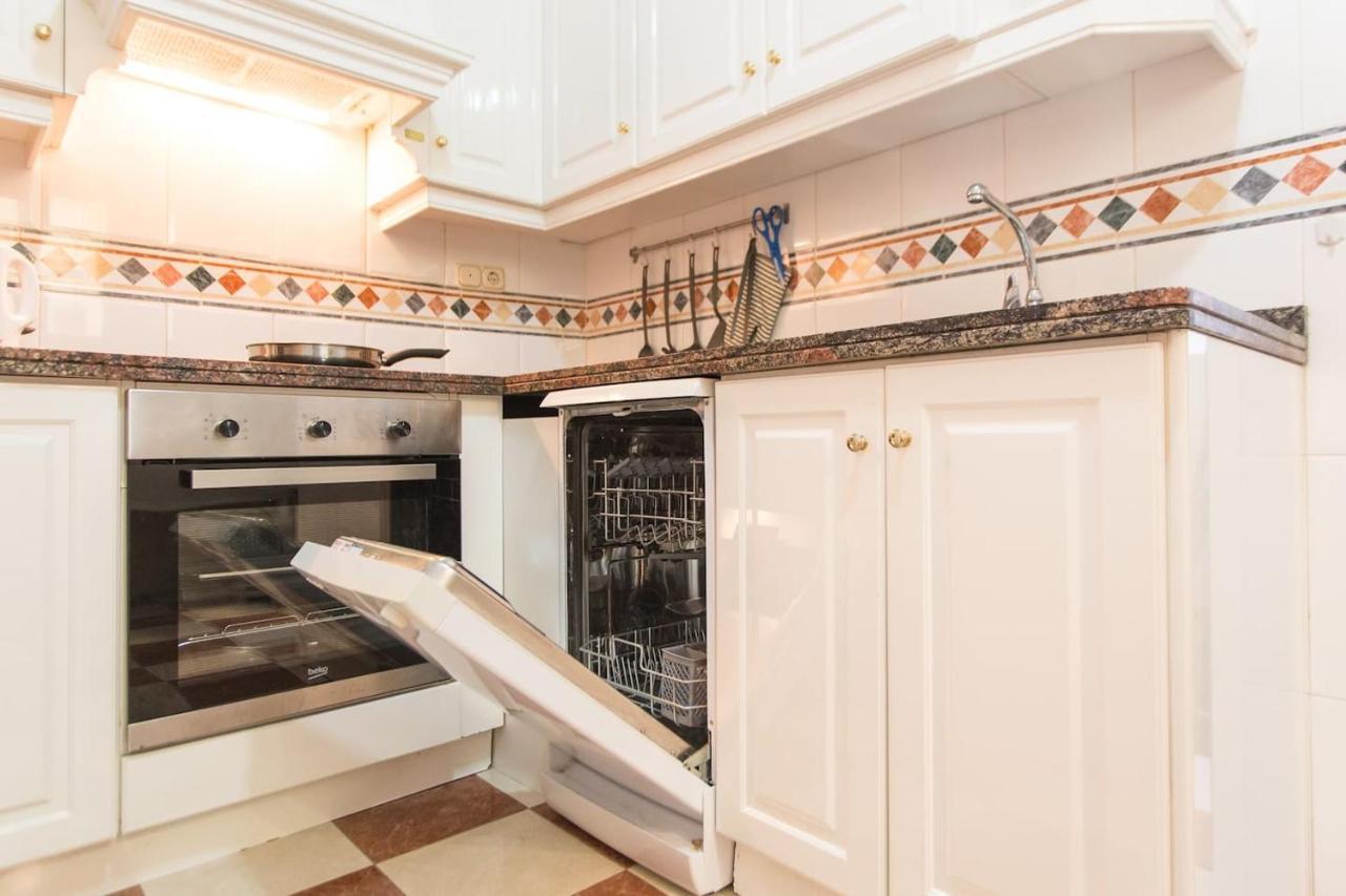 Nice Apartment Close To Mercado Central Alicante Buitenkant foto