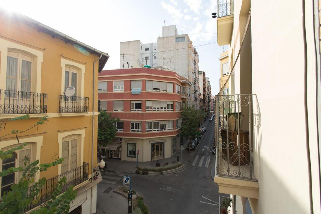 Nice Apartment Close To Mercado Central Alicante Buitenkant foto