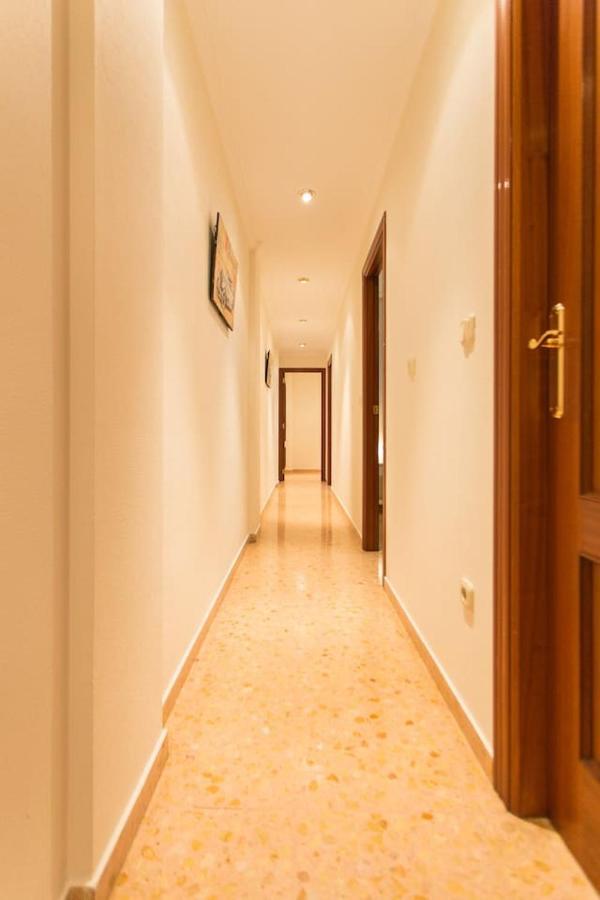 Nice Apartment Close To Mercado Central Alicante Buitenkant foto